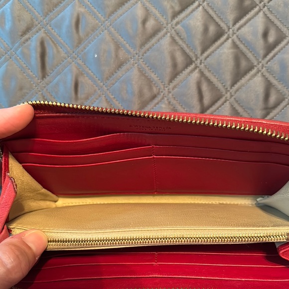 Bottega Veneta Red Woven Leather Clutch Authentic GUC w COA - Picture 5 of 9